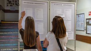 Kraków: Uczniowie poznali dziś wyniki rekrutacji do liceów i techników 2025. Jakie były progi?