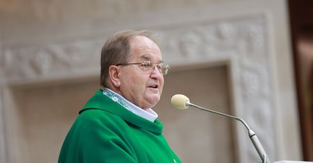 "Nadciąga dyktatura". Niepokojące słowa naukowca ze szkoły o. Rydzyka