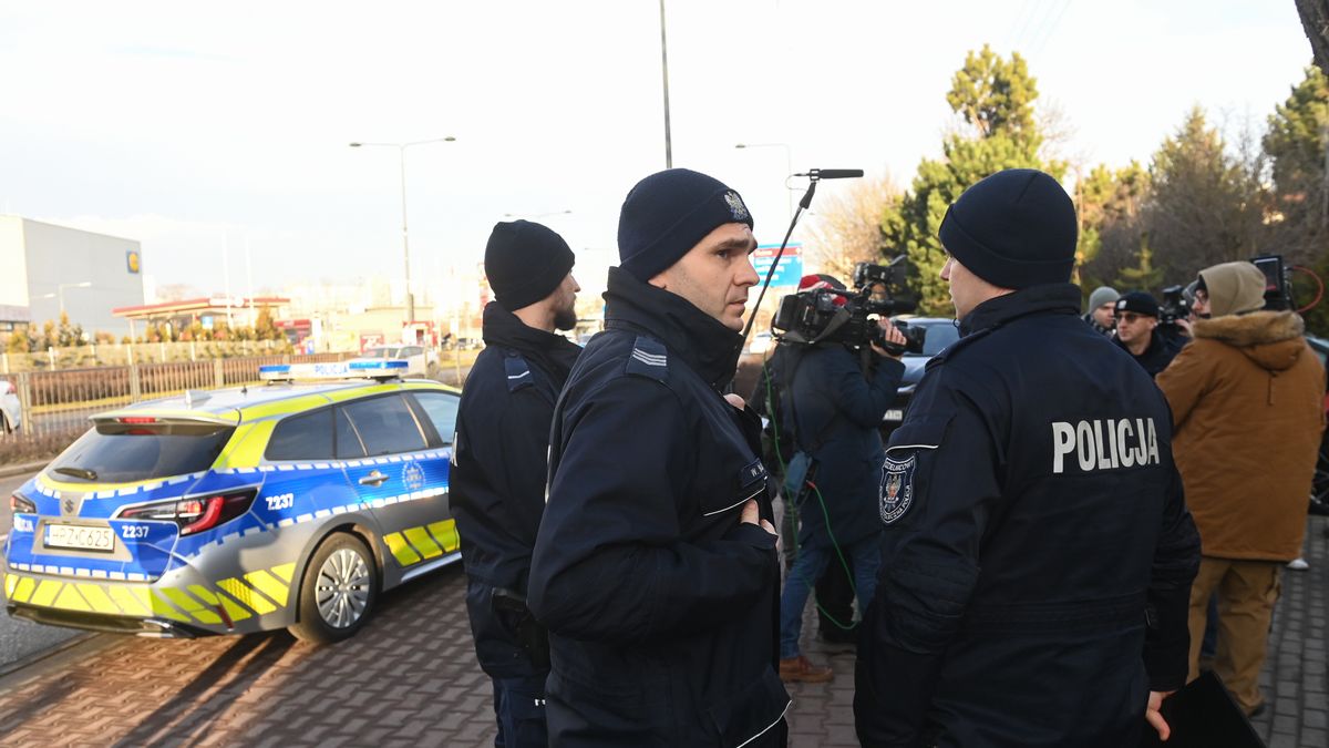 funkcjonariusze policji
Piotr Nowak
inwigilacja, komisja, Pegasus, polityk, polityka, przes�uchanie, sejmowa