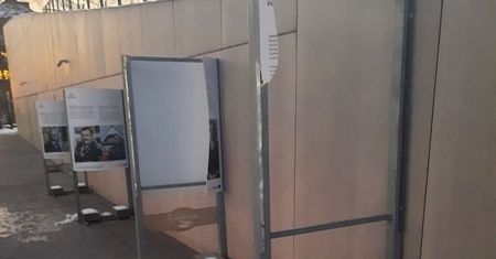 Cały Szczecin aż huczy. Dzieci na oczach rodziców użyły tablic jako sanek