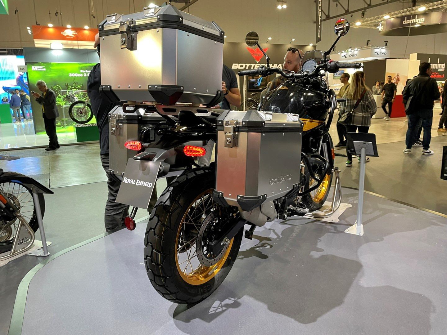 Royal Enfield Himalayan 452 