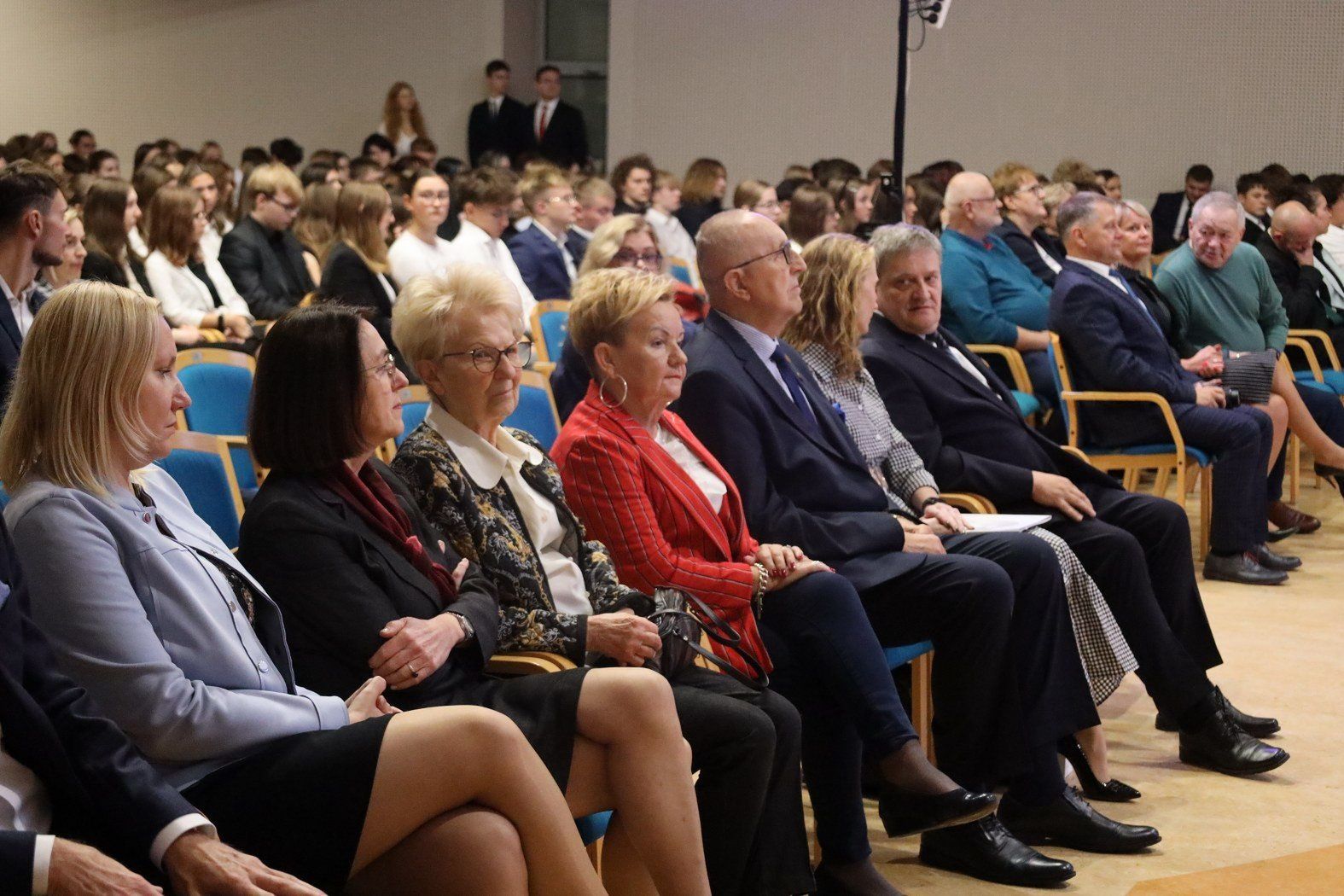 Dzień Edukacji Narodowej w I LO. Chrobrzaki dziękowali nauczycielom