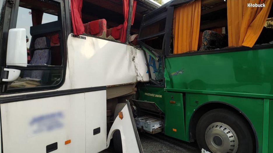 Śląskie. Do zderzenia dwóch autokarów doszło we wrześniu 2020 roku w Pankach, powiat kłobucki.