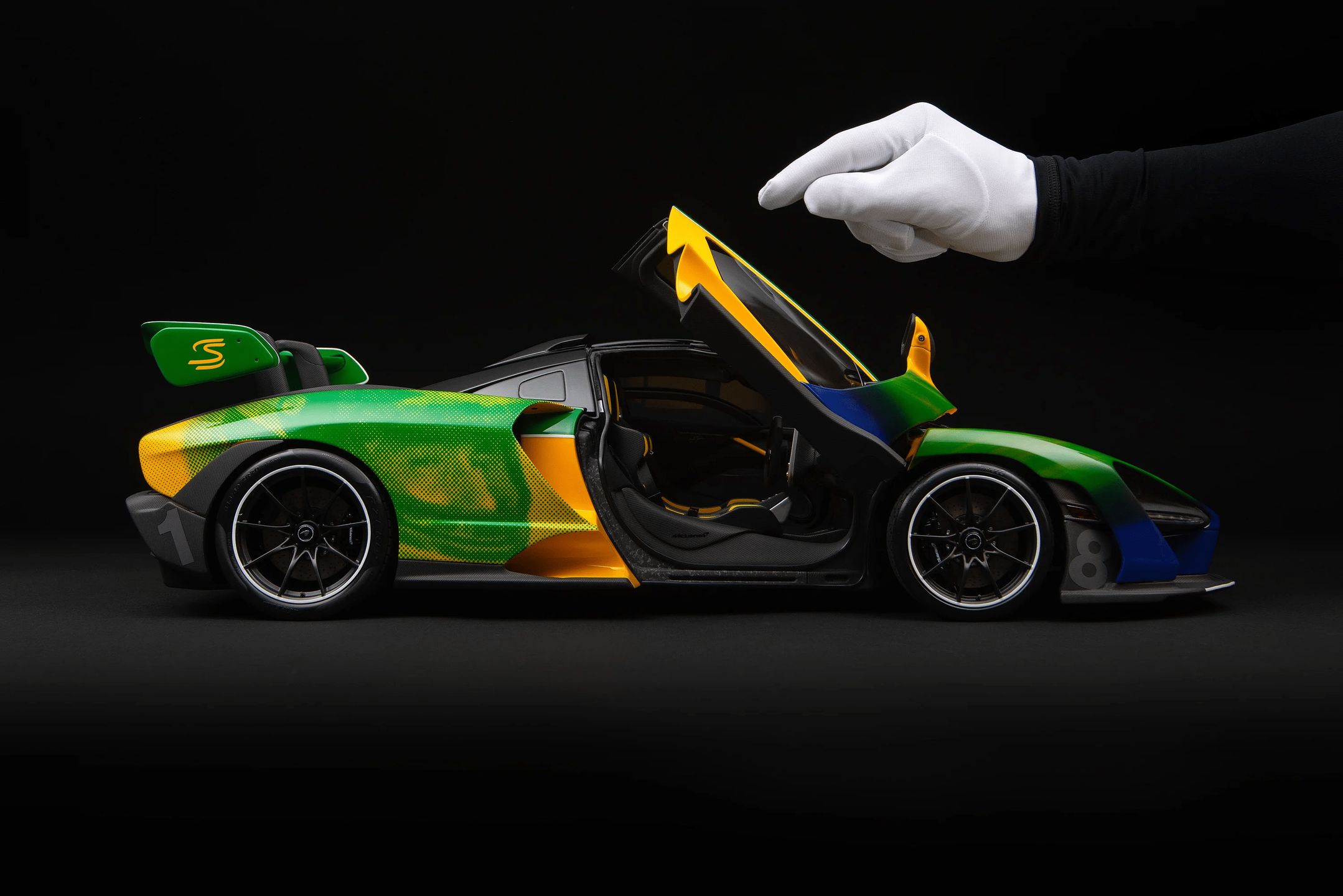 McLaren Senna Sempre w skali 1:8