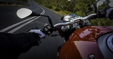 Pierwsza jazda na motocyklu. Zobacz, jak się przygotować