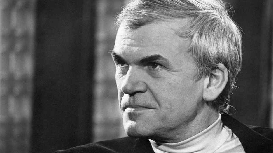 Milan Kundera w roku 1981. Wybitny pisarz zmarł w wieku 94 lat. 