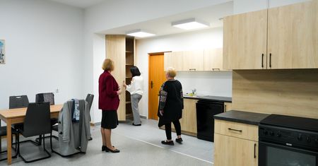 Nowa placówka wsparcia w Płocku. Dom dla Matek z Małoletnimi Dziećmi i Kobiet w Ciąży rozpoczął działalność