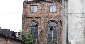 Kiedyś- przemysłowy gigant, dziś - utracony zabytkowy potencjał Częstochowy. Fabryka Elanex tak wygląda dzisiaj... Popada w ruinę