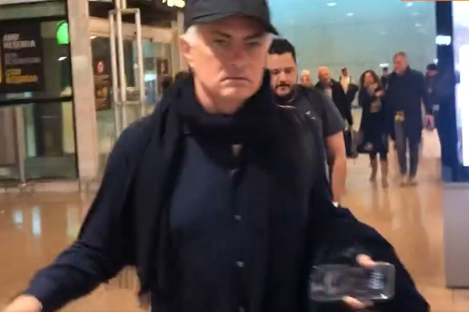 Plotki przybrały na sile. Mourinho przyłapany w Barcelonie