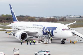 LOT tnie pensje. "Priorytetem jest zachowanie miejsc pracy"