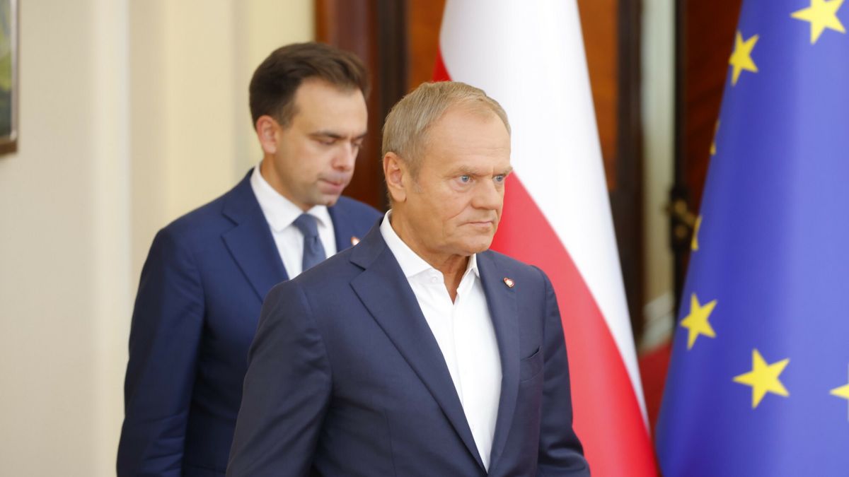 Premier Donald Tusk i minister finansów Andrzej Domański