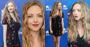 Amanda Seyfried w krótkiej sukience od Valentino