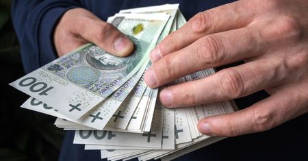 Ile trzeba zarabiać na 7 tys. zł emerytury? Oto szacunki dla 40-latków