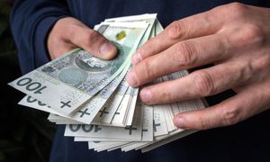 Ile trzeba zarabiać na 7 tys. zł emerytury? Oto szacunki dla 40-latków