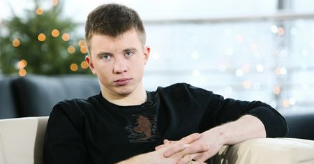 Alan Andersz WALCZY O ŻYCIE! Pobito go na imprezie?!