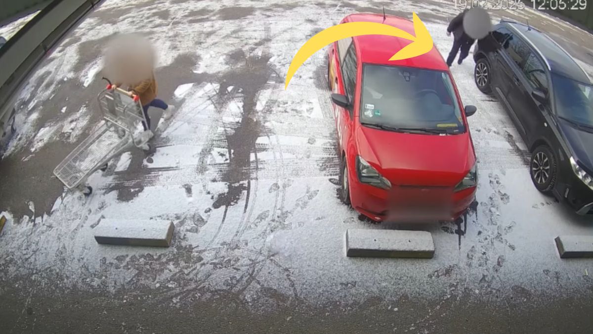 Złodziej wykorzystał chwilę. Ukradł z auta torebkę 