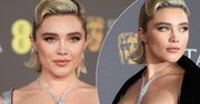 Florence Pugh w ryzykownym gorsecie, na który trzeba było uważać. Ale udało jej się przejść po czerwonym dywanie bez wpadki