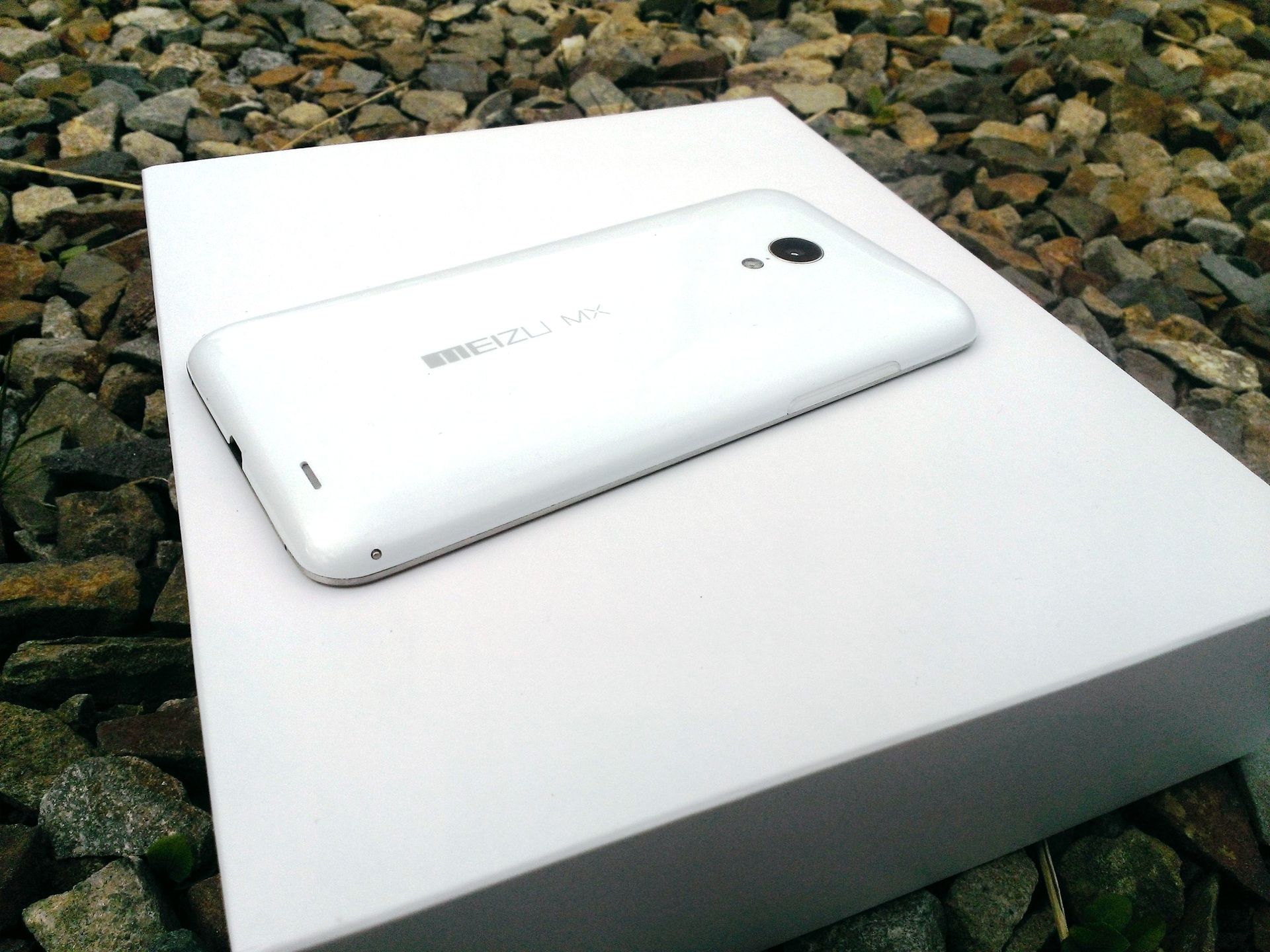 Piękny i potężny Meizu MX3, czyli iPhone z Państwa Środka [pierwsze wrażenia] 4