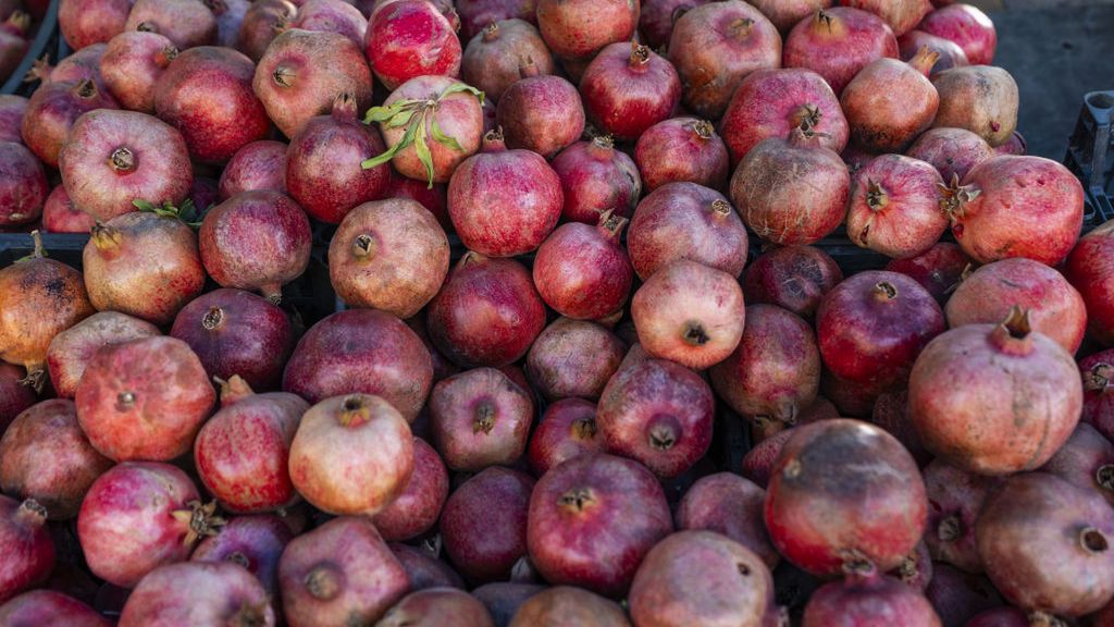 Kobiety po 30-tce powinny regularnie jeść granaty