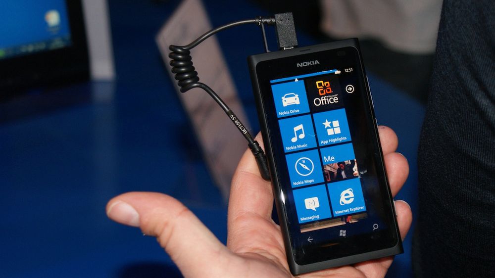 Nokia Lumia 800 i Lumia 710 - hands-on [wideo] 1