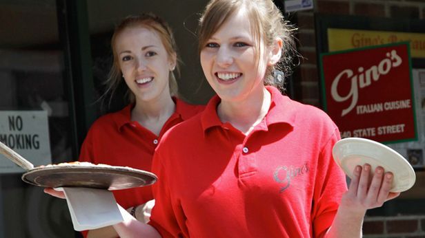 5000 dolarów napiwku dla kelnerki! Tak zaszalał współtwórca Facebooka 1