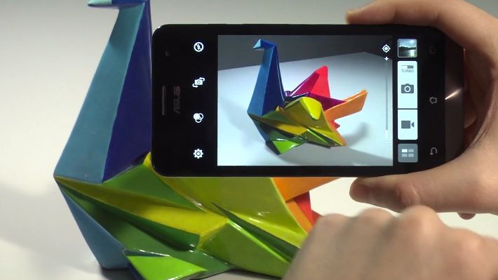 Jaki jest Asus ZenFone 5? Wideoprzegląd smartfona Asusa 1