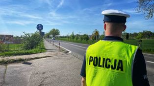Radom: Akcja policji "Telefony Smart Stop" dla uczestników ruchu drogowego