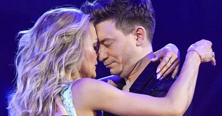 Widzowie "Tańca z gwiazdami" też to widzą. Właśnie dlatego odpadł z show po raz drugi
