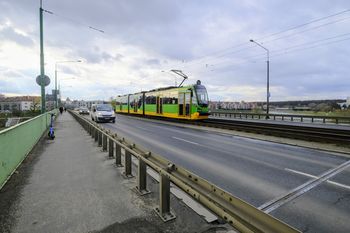 Poznań: Czekając na Armagedon komunikacyjny w centrum. Tak będzie funkcjonowała komunikacja podczas remontu mostu Chrobrego