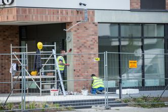 Koronawirus w Polsce. Wzbiera fala niewypłacalności firm