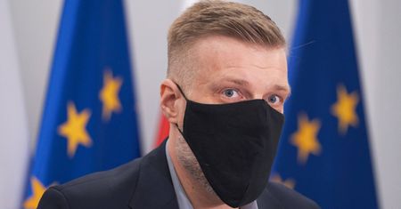 Zandberg o relacjach rządu z UE. "Nikt nas nie traktuje serio"