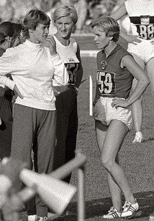 Elżbieta Duńska-Krzesińska na igrzyskach olimpijskich 1960 (w tle) fot. domena publiczna