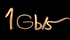 Orange ze światłowodem 1 Gb/s, systemem Smart Wi-Fi i internetem bez wielomiesięcznej umowy. „Odpowiedź na wymagania użytkowników i rozwój internetu”