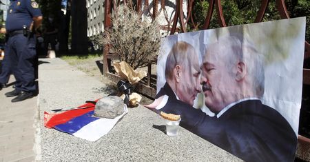 Ukraina demaskuje Rosjan. Białoruskie prowokacje Putina