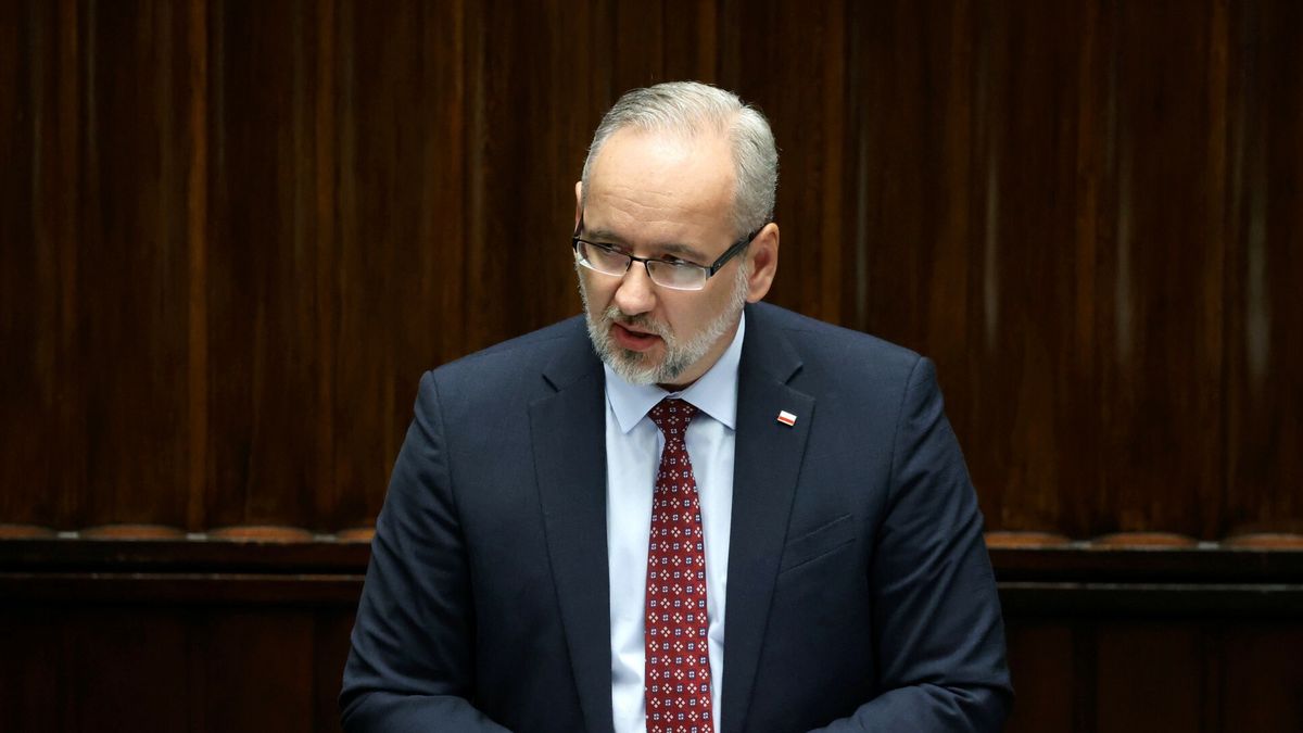 VIII sesja Obywatelskiego Parlamentu Senior�wFot. Piotr Molecki/East News, Warszawa, 07.10.2022. Sejm. VIII sesja sprawozdawczo-wyborcza Obywatelskiego Parlamentu Seniorow.N/z: minister zdrowia Adam NiedzielskiPiotr Molecki