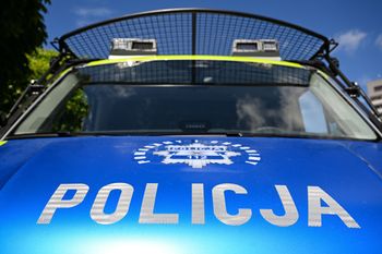Policja udaremniła przemyt nielegalnych migrantów do Warszawy. Zatrzymano obywatela Litwy
