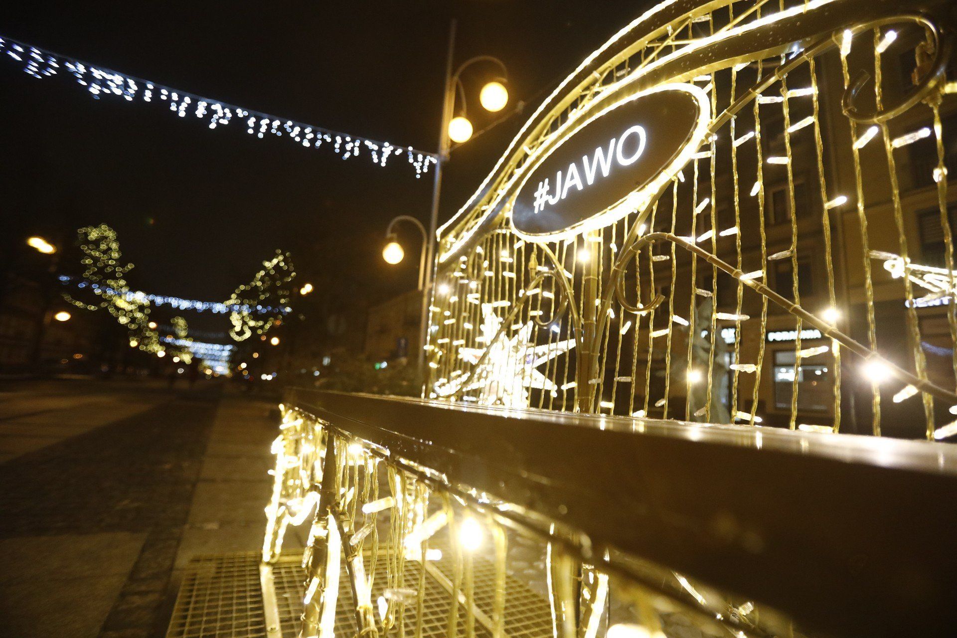 Świąteczna Częstochowa po zmroku