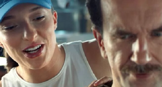 Iga Świątek w spocie Visy uczy Tomasza Kota, jak płacić telefonem