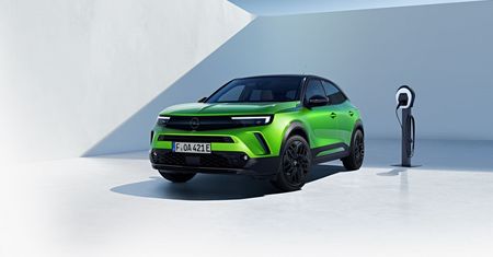 Opel Mokka-e to teraz Mokka Electric. Ma większy zasięg i mocniejszy napęd