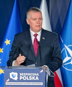 Rzucili się na Siemoniaka. Gen. Skrzypczak reaguje, zadał pytanie