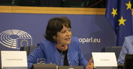 Europosłanka nie żyje. Żądała ujawnienia korespondencji między Pfizerem a Brukselą