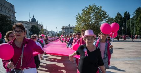 Trwa ONKO-tydzień w USK 1 w Lublinie. Lekarze zapraszają na bezpłatne prelekcje i Marsz Różowej Wstążki