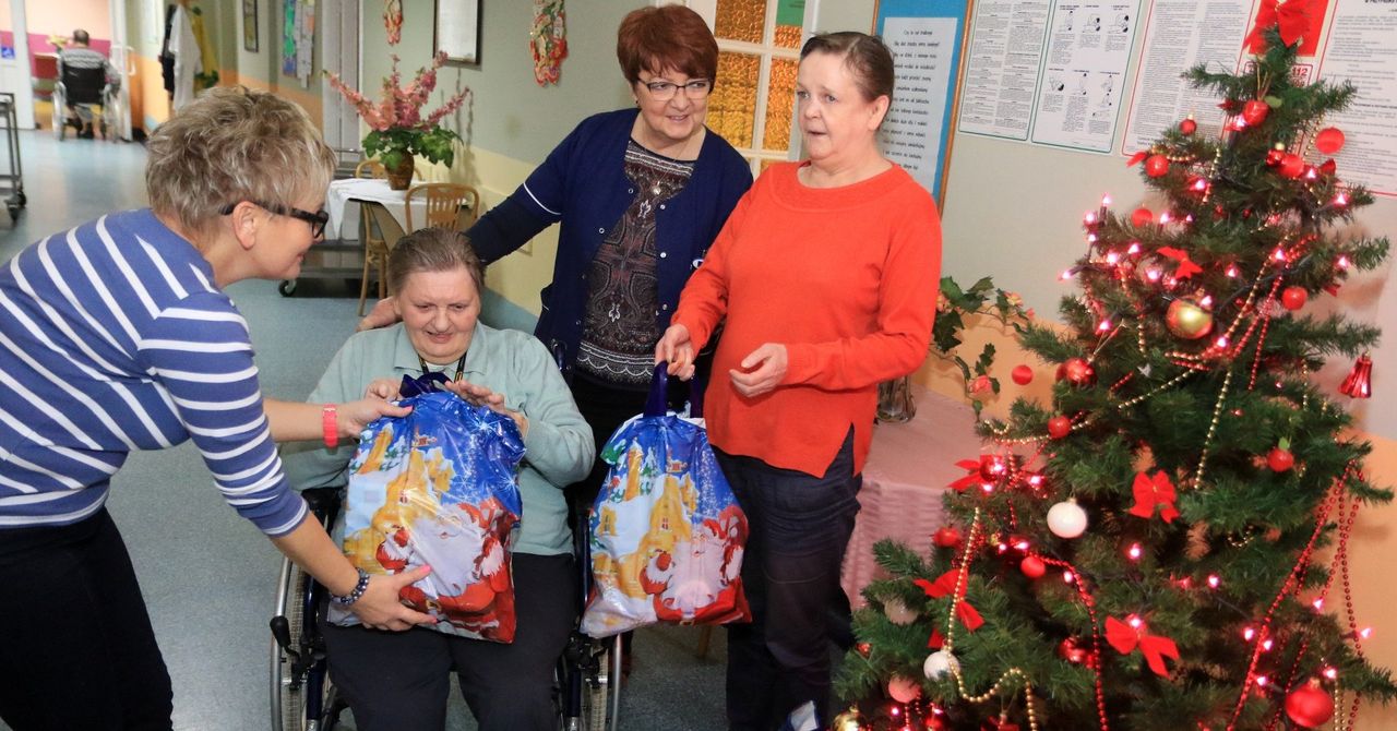Poznań: Słodycze lub ciepły dres. Możesz spełnić marzenia seniorów