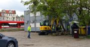 Na czas remontu dworca PKP Grudziądz, pasażerowie będą oczekiwali na pociąg w modułowym kontenerze. Stanął na parkingu przy stacji - zdjęcia
