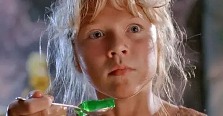 Podbiła serca widzów w "Parku Jurajskim". Jak dziś wygląda Ariana Richards?