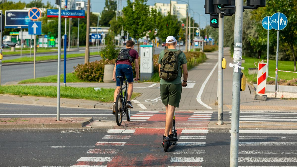 Niejasności zaczynają się, gdy tylko przestaje działać sygnalizacja