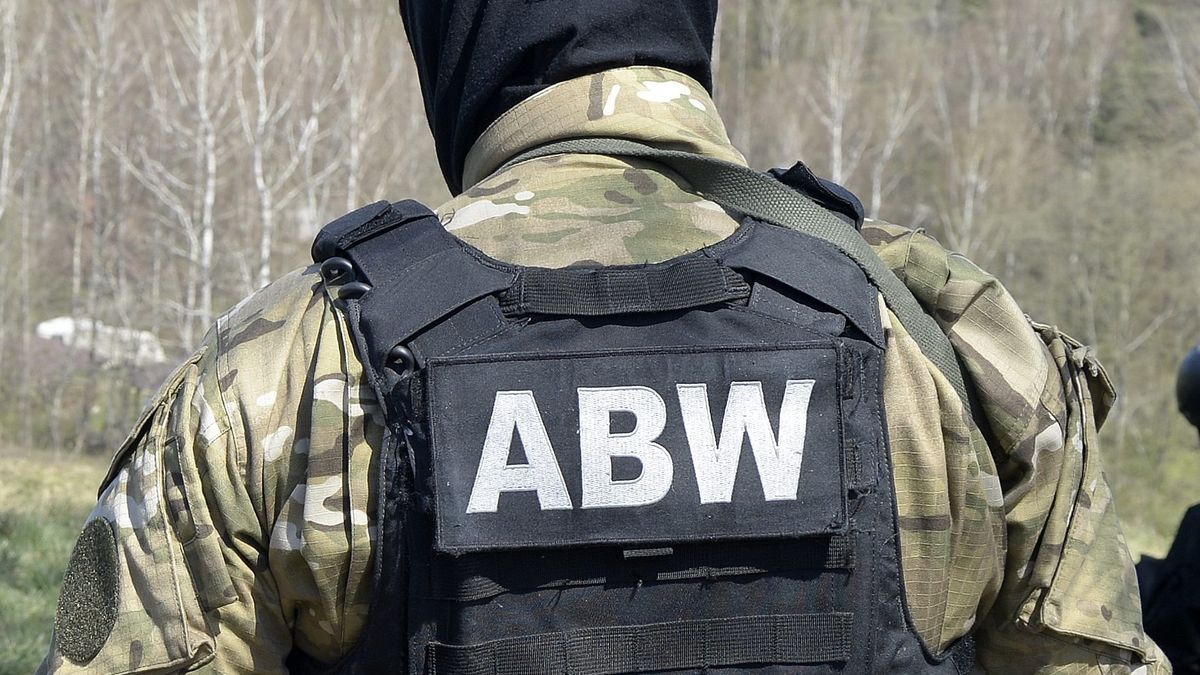 Szczecin. Funkcjonariusz ABW miał przyjąć prostytutkę w podczas swojego dyżuru