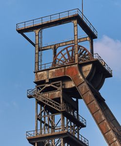 Spór o tereny po kopalni. Budowa basenu zagrożona