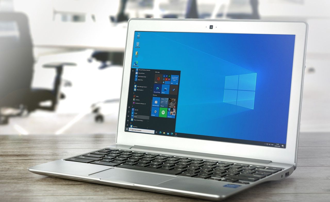 Laptop z systemem Windows 10