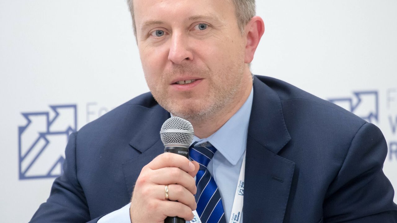 Kłopoty Manasterskiego. Kierowana przez niego fundacja musi zwrócić państwową kasę